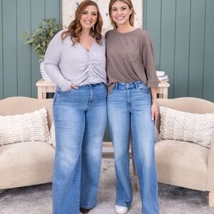 Judy Blue Light Wash Retro Wide Leg Jeans